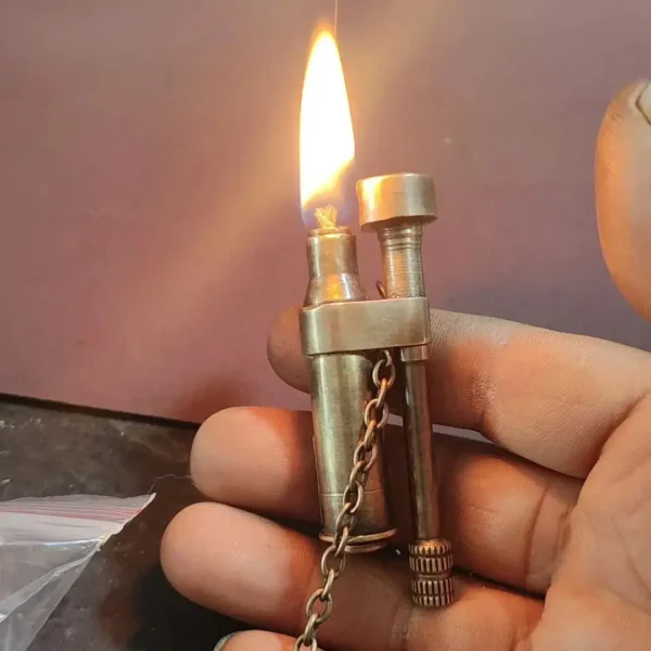 1913 Vintage Trench - WW Kerosene Lighter - Image 2