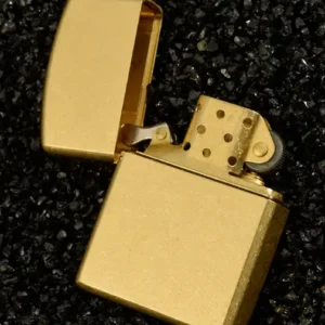 Zorro 912 Knurled Brass - Bottom Logo