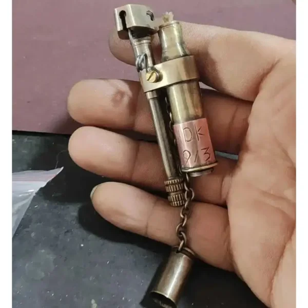 1913 Vintage Trench - WW Kerosene Lighter - Image 3