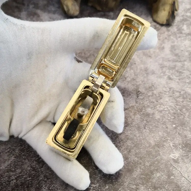 Zorro 915S Polished Brass - 'WAR ARMOR' Bottom Logo - Image 12