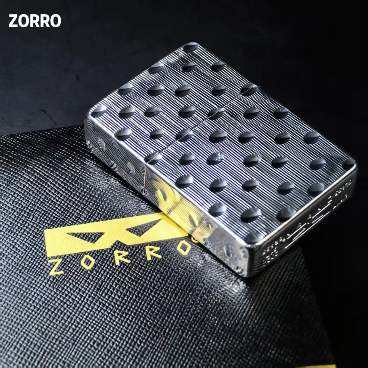 Zorro 917 Silver - Brushed + Dimpled - Image 2