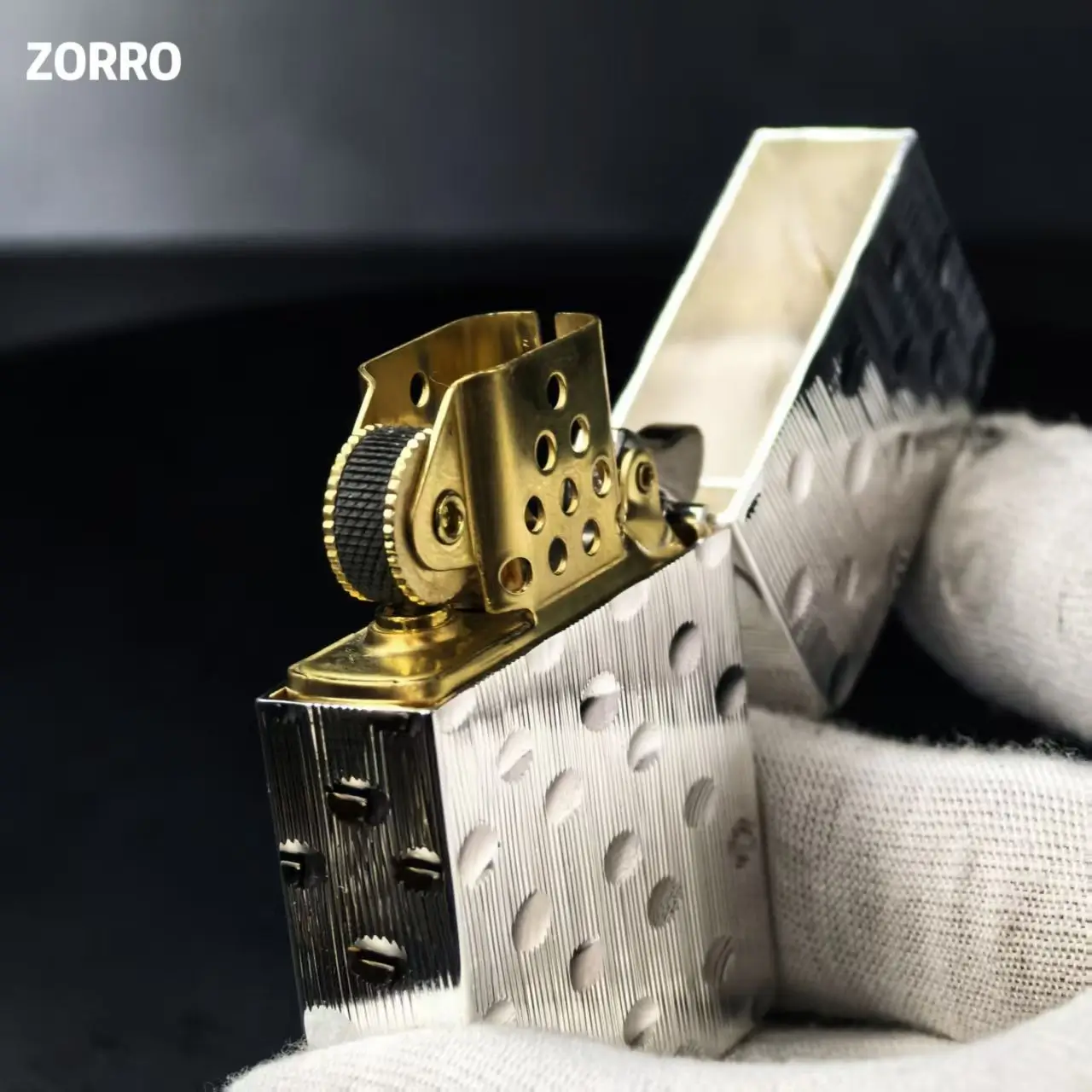 Zorro 917 Silver - Brushed + Dimpled - Image 4