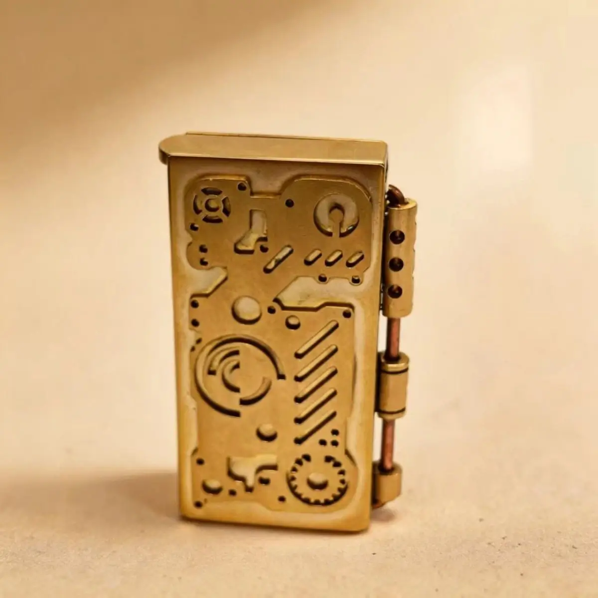 Mechanical Trench Lighter - Gear Linkage Punk - Image 3
